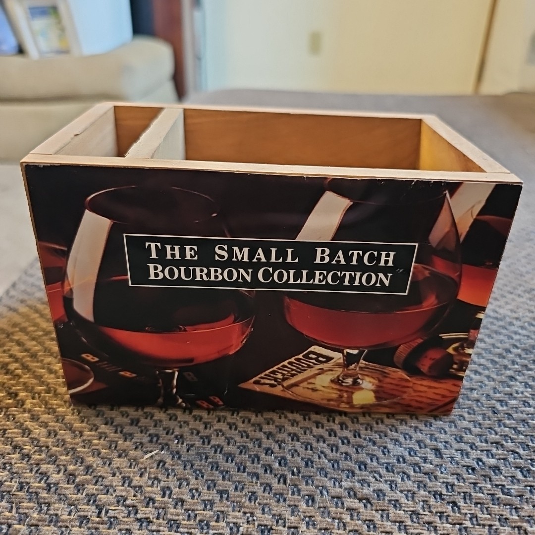 THE SMALL BATCH BOURBON COLLECTION Wood Box 6x4x3.5″ Storage Bartop Mancave