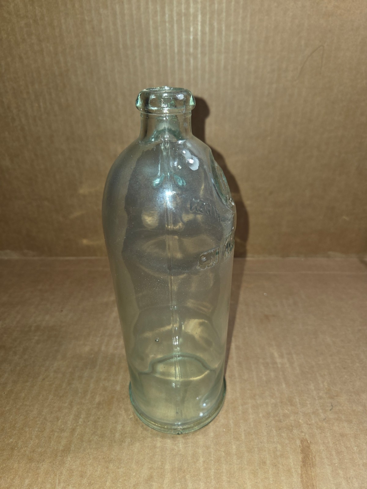 Bottle 9 1/4 «Gin Xoriguer-Mahon Clear Handle Collectable