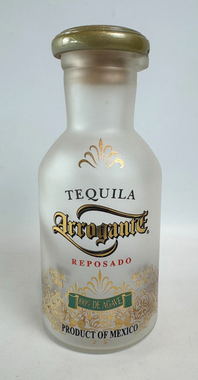 RARE Tequila ARROGANTE Reposado 100% Agave Mexico Bottle 2008 Empty HTF