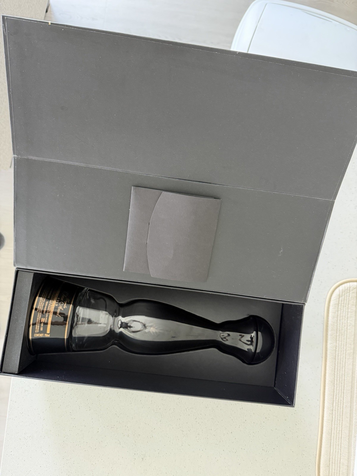Clase Azul Gold Tequila 750 ml Liquor Bottle with Black Presentation Box
