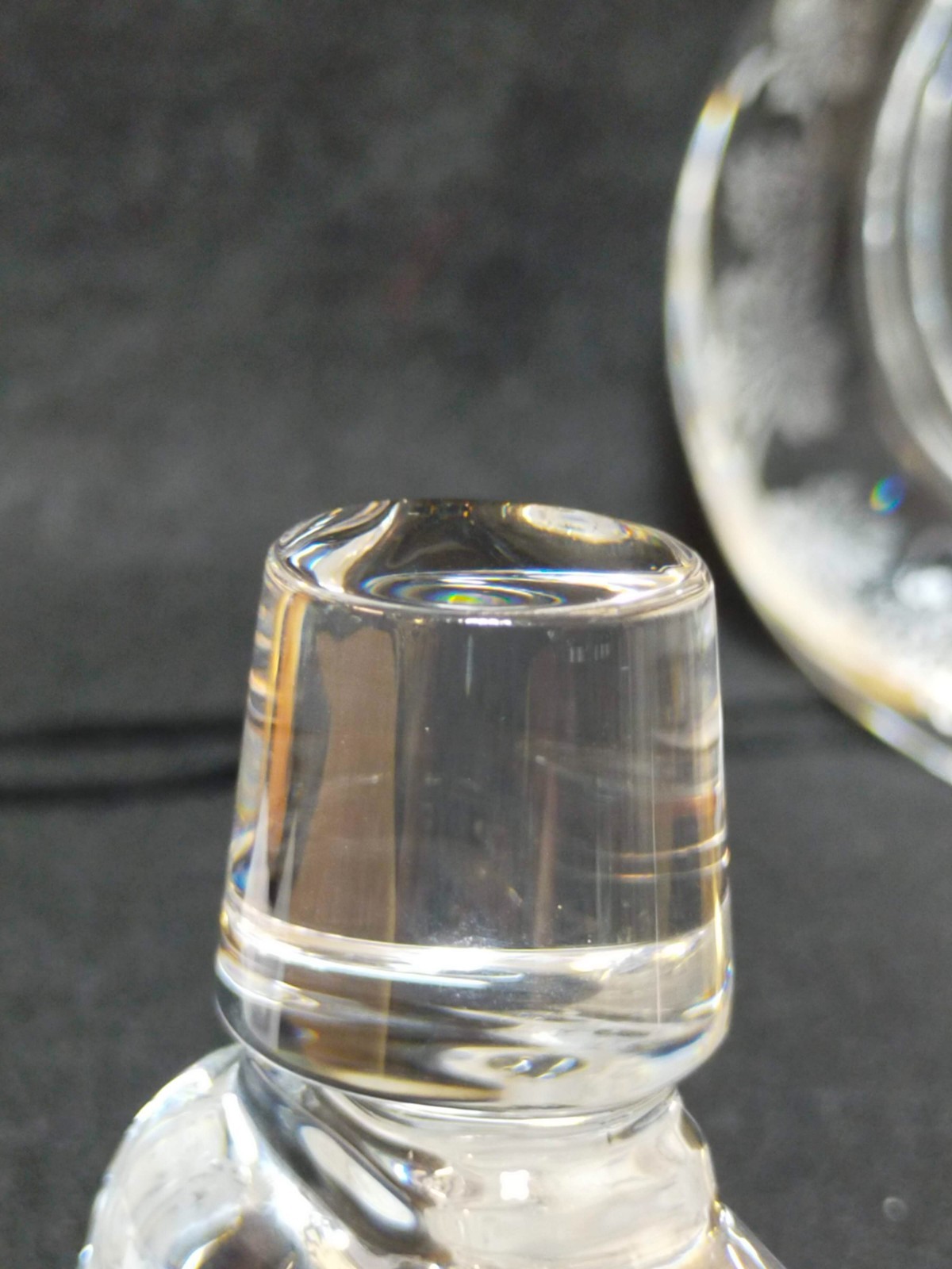 (Empty) BACCARAT Crystal HENNESSY Richard CRYSTAL DECANTER With Cork Top Chips