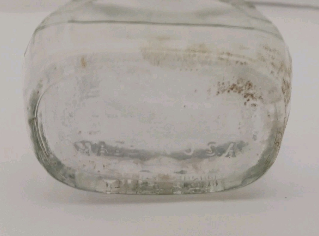 Vintage 1949 Anchor Hocking Company One Pint Glass Bottle Federal Law Forbids