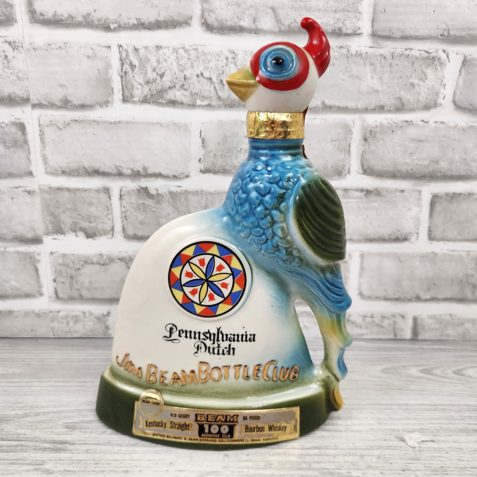 Jim Beam 1974 Pennsylvania Dutch Regal China Liquor Bottle Decanter White Blue