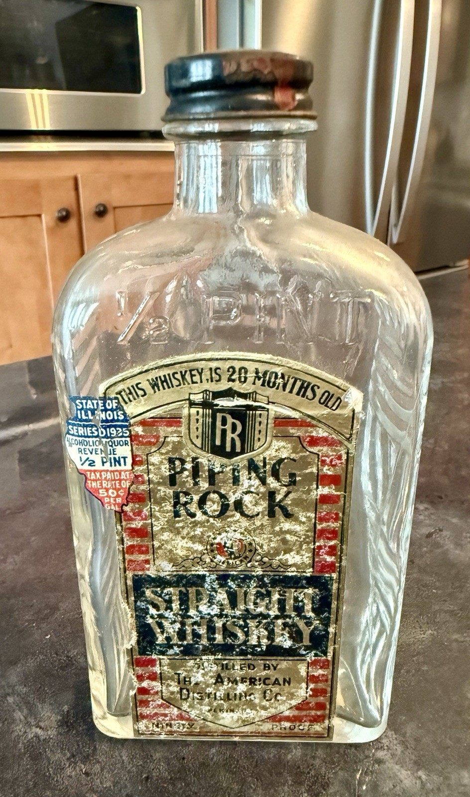 Piping Rock American Distillery Pekin Illinois IL WHISKEY BOTTLE Label