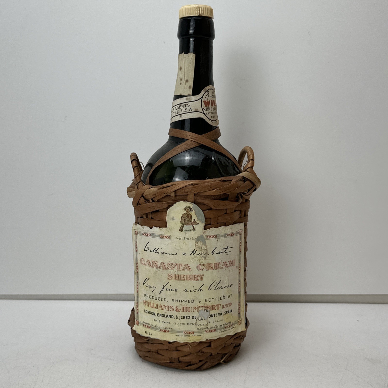 Vintage Williams & Humbert Canasta Cream Sherry Bottle Empty Julius Wile Sons Co