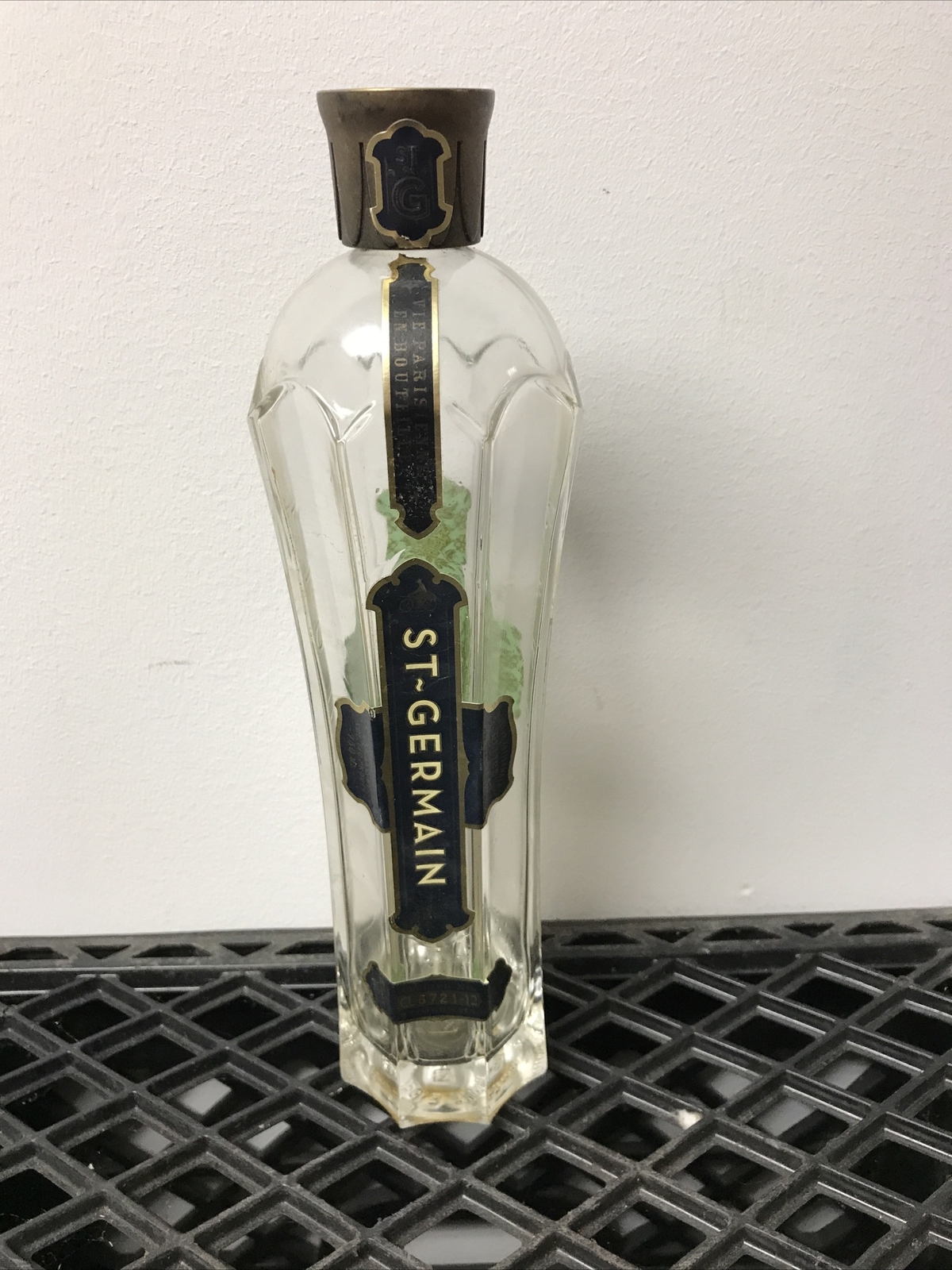 St. Germain French Artisanal Elderflower Liqueur Bottle – 750mL Empty