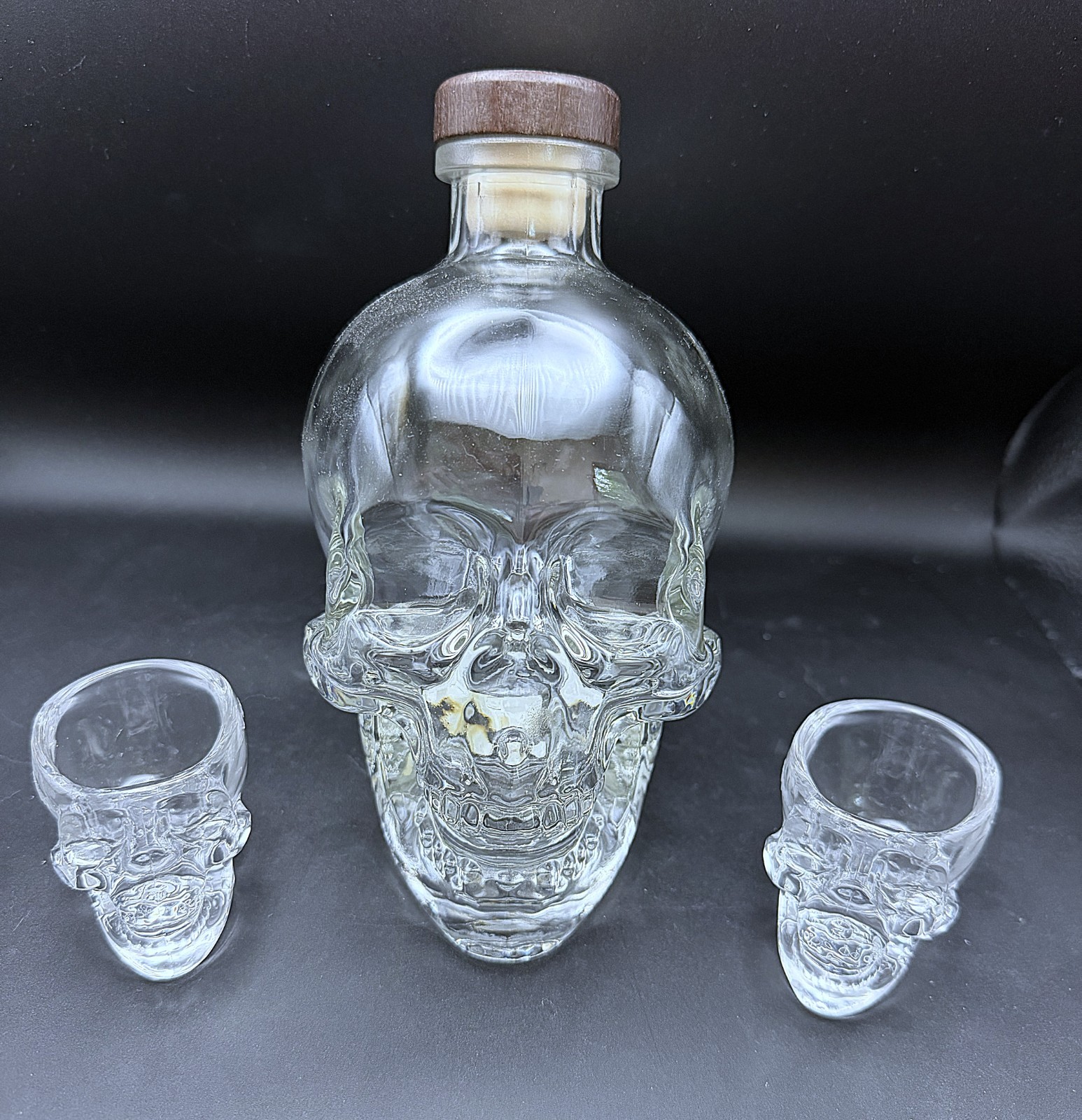 Crystal Head Skull Vodka EMPTY 750 mL Bottle w cork, box, insert, 2 shot glasses