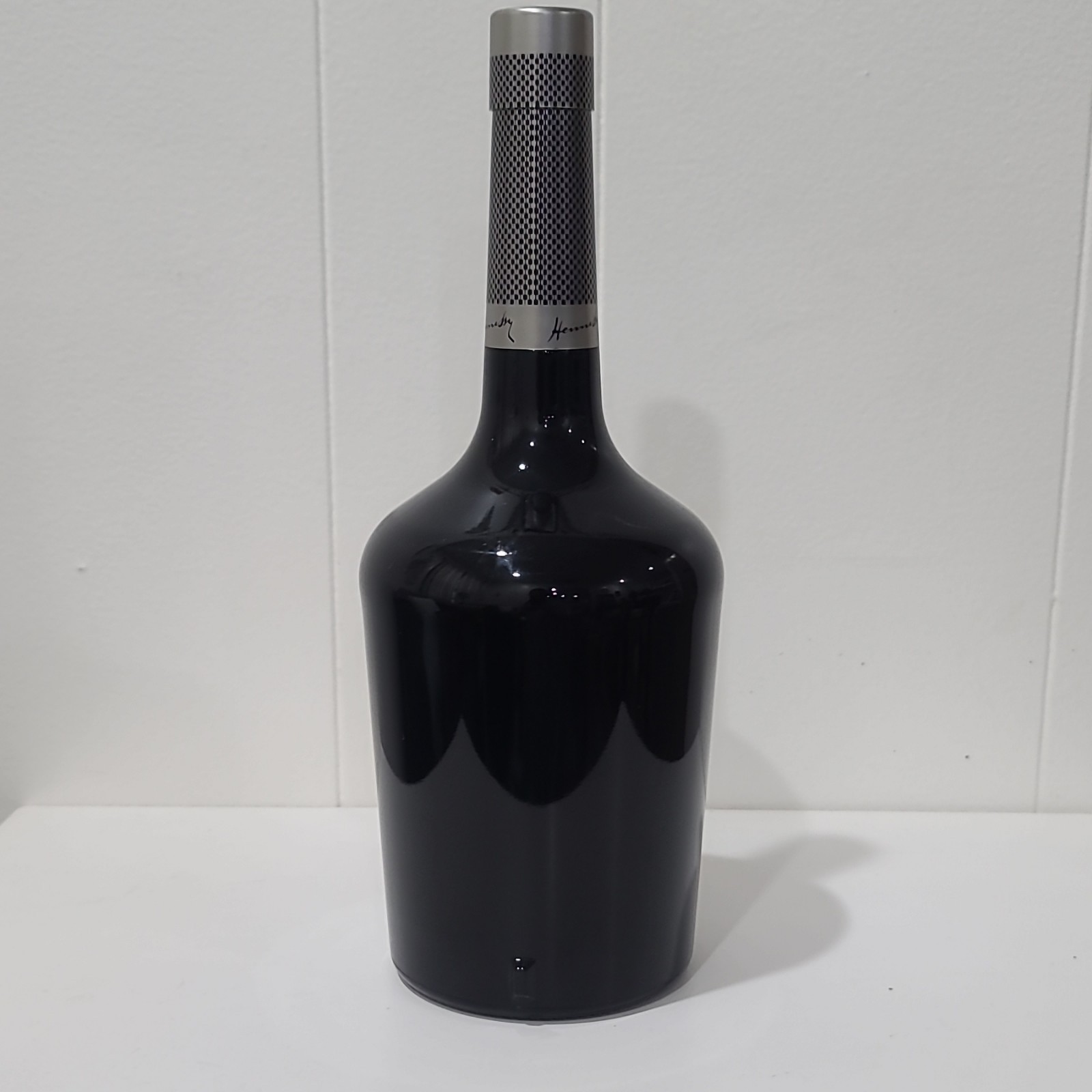 Hennessy Black Cognac Collectible Display Liquor Bottle w/ Lighted Base