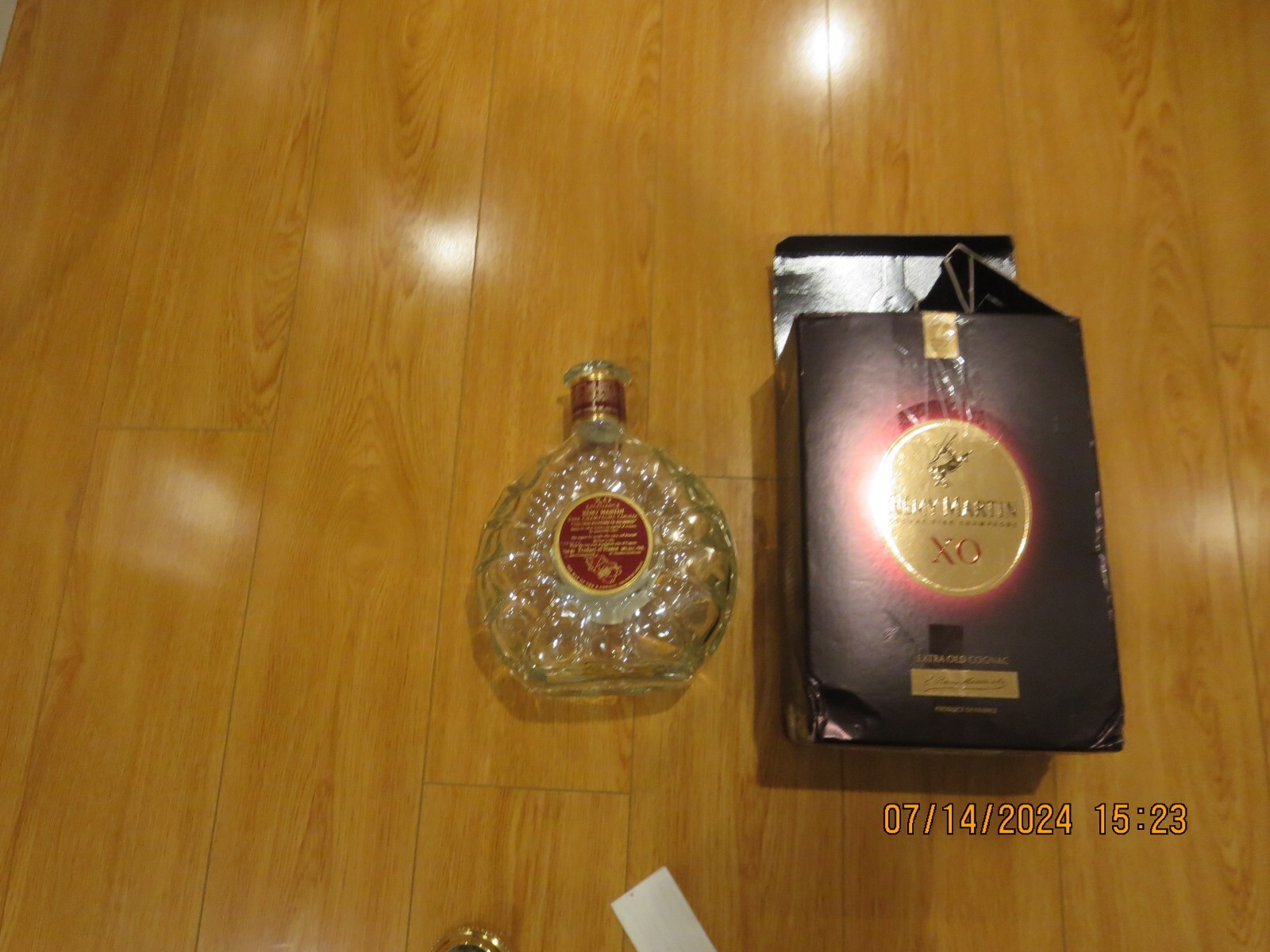 COLLECTABLE EMPTY LIQUOR BOTTLE REMY MARTIN X.O EXCELLENCE FINE CHAMPAGNE GOGNAC