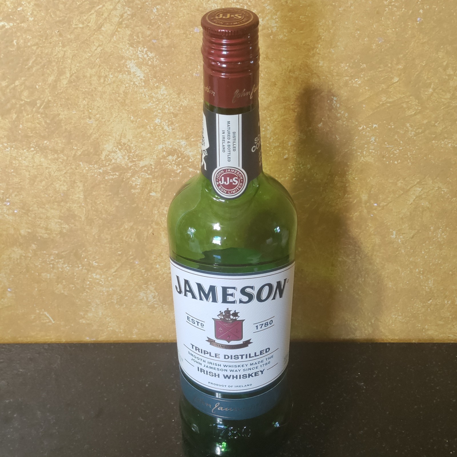JAMESON IRISH WHISKEY~ 750ml GREEN GLASS EMPTY BOTTLE W/ CAP~