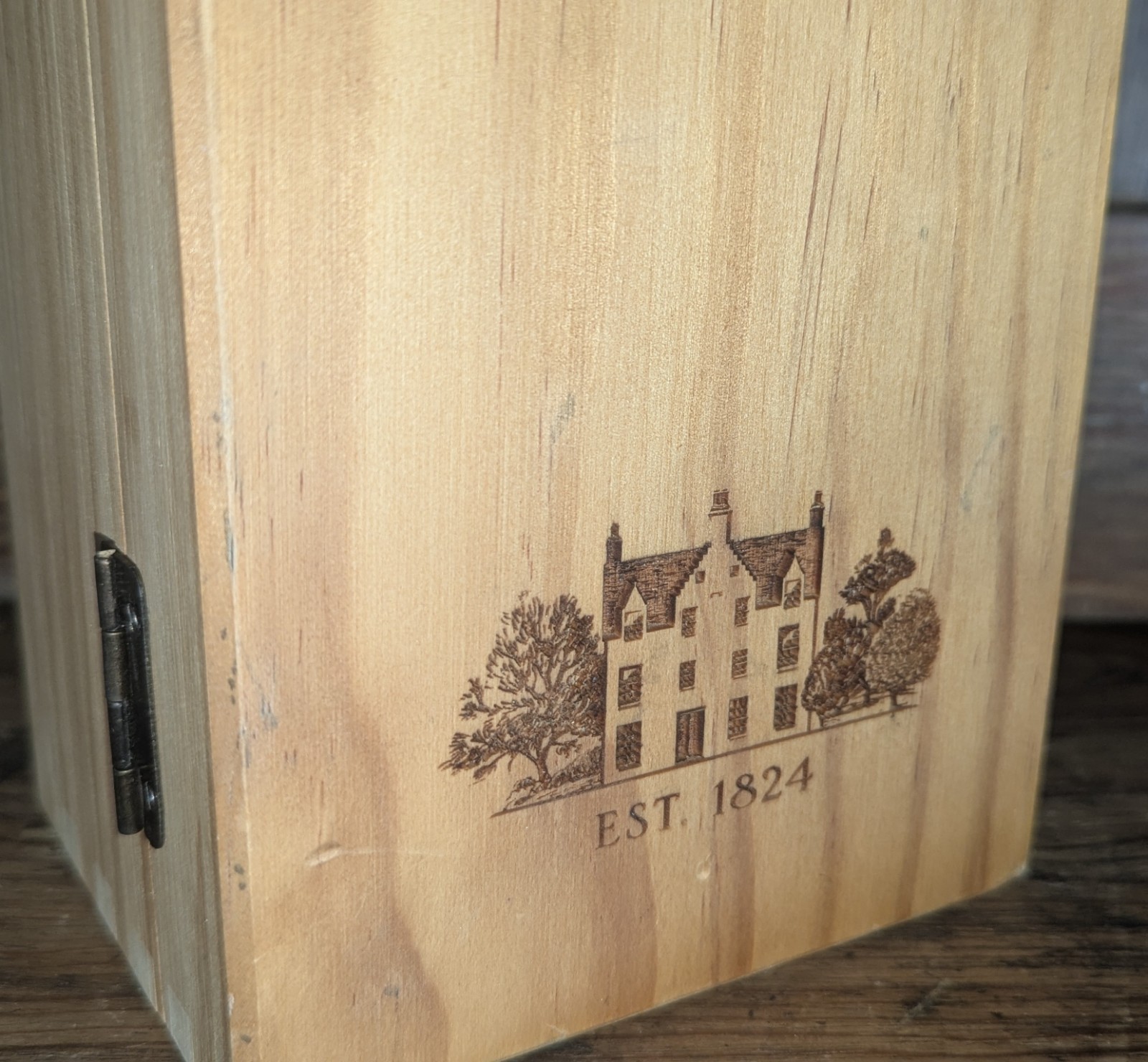 THE MACALLAN 25 Years Old Single Malt Scotch Whisky EMPTY WOODEN BOX ONLY