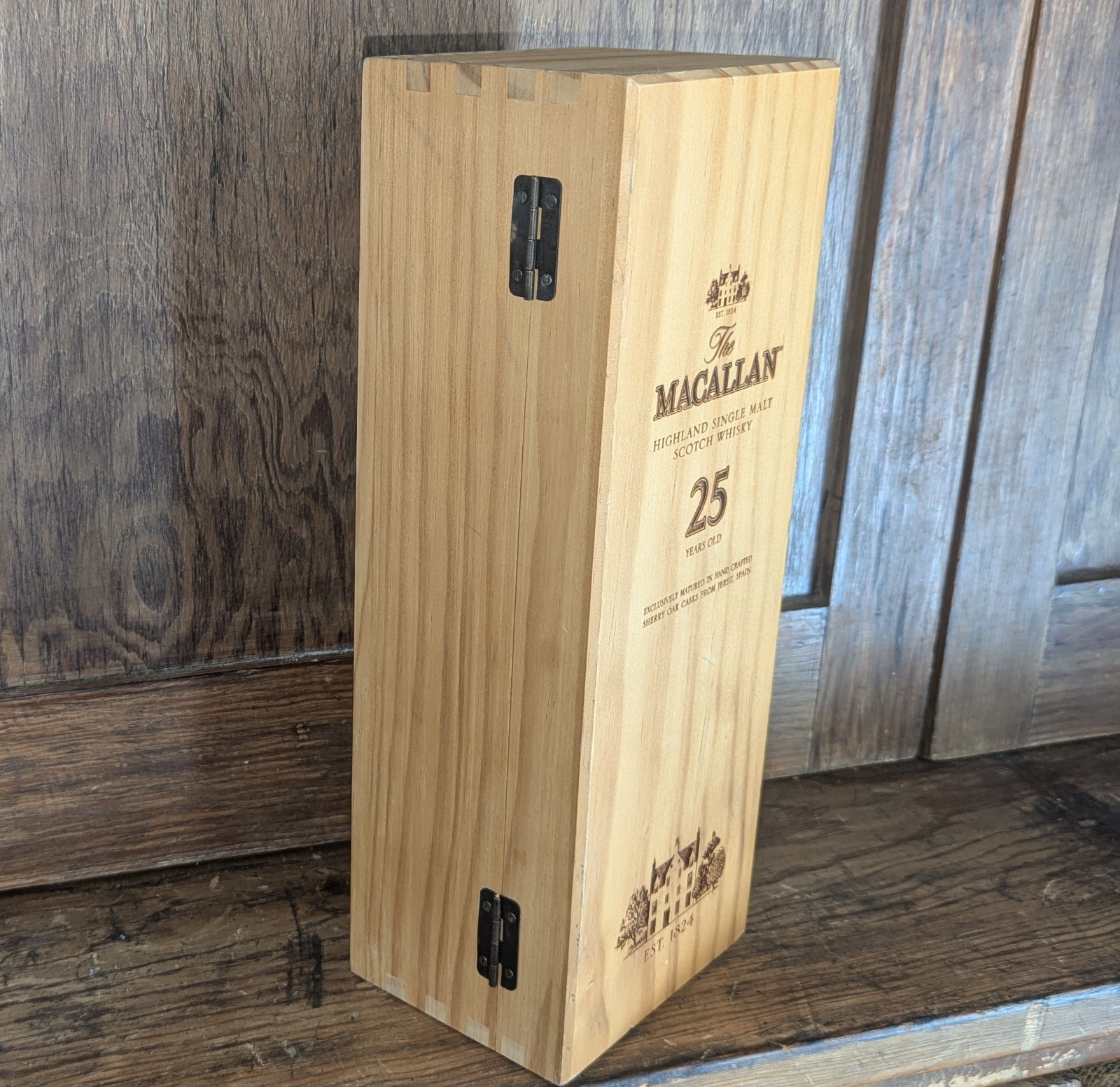 THE MACALLAN 25 Years Old Single Malt Scotch Whisky EMPTY WOODEN BOX ONLY