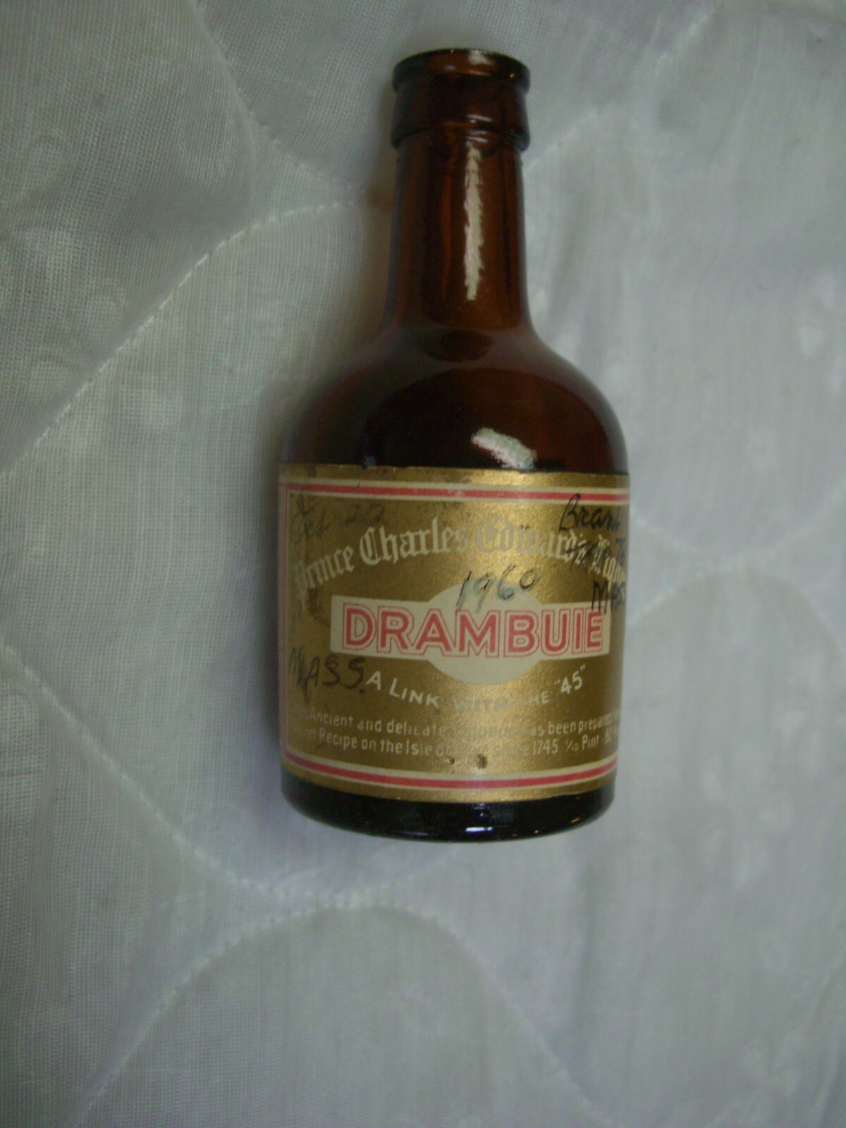 1960’s Drambuie 10th Pint Brown Glass Mini Liquor Bottle/Braniff Trip to Mass.