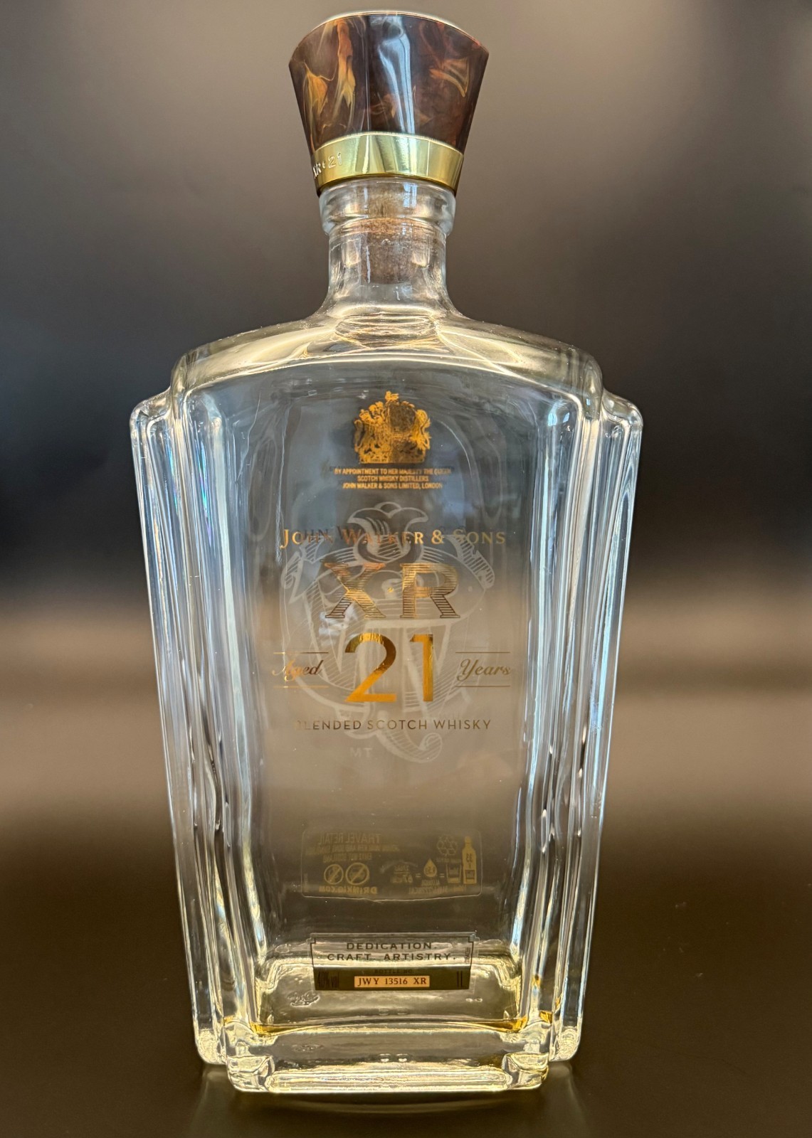 John Walker & Sons XR 21 Years (Empty Bottle)