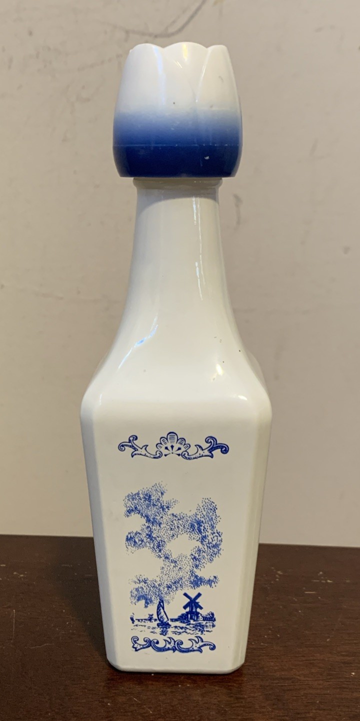 Vintage Vandermint Dutch Windmill Liqueur Bottle Empty Delft Style Blue/White