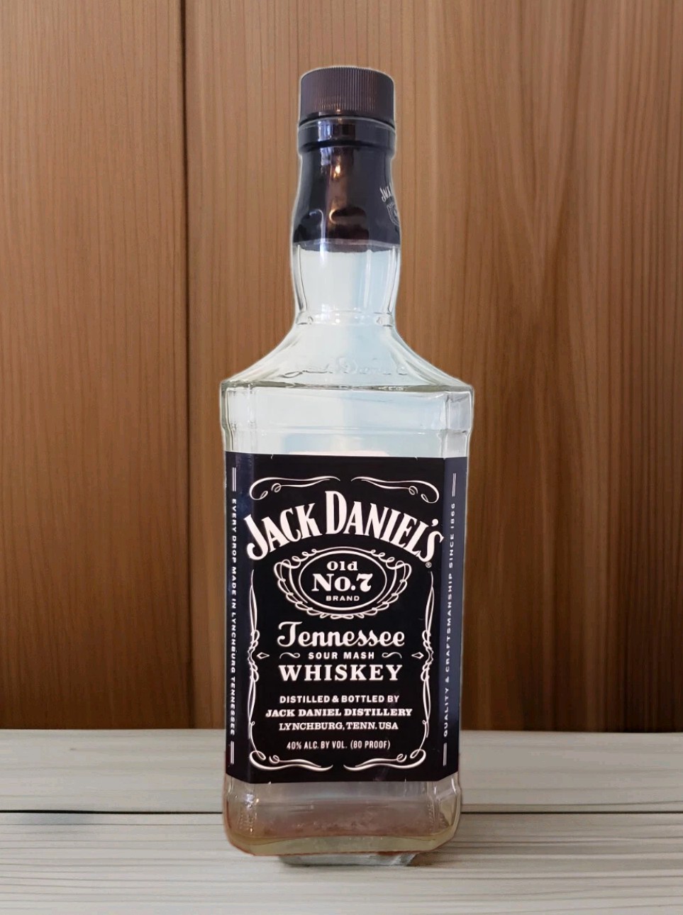 Jack Daniel’s Empty Jennnesse Whiskey Bottle 1,75L