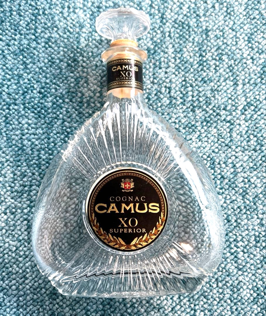 CAMUS XO SUPERIOR COGNAC Empty Bottle Crystal 350ml H/7.87 D/5.31inch w/ Stopper