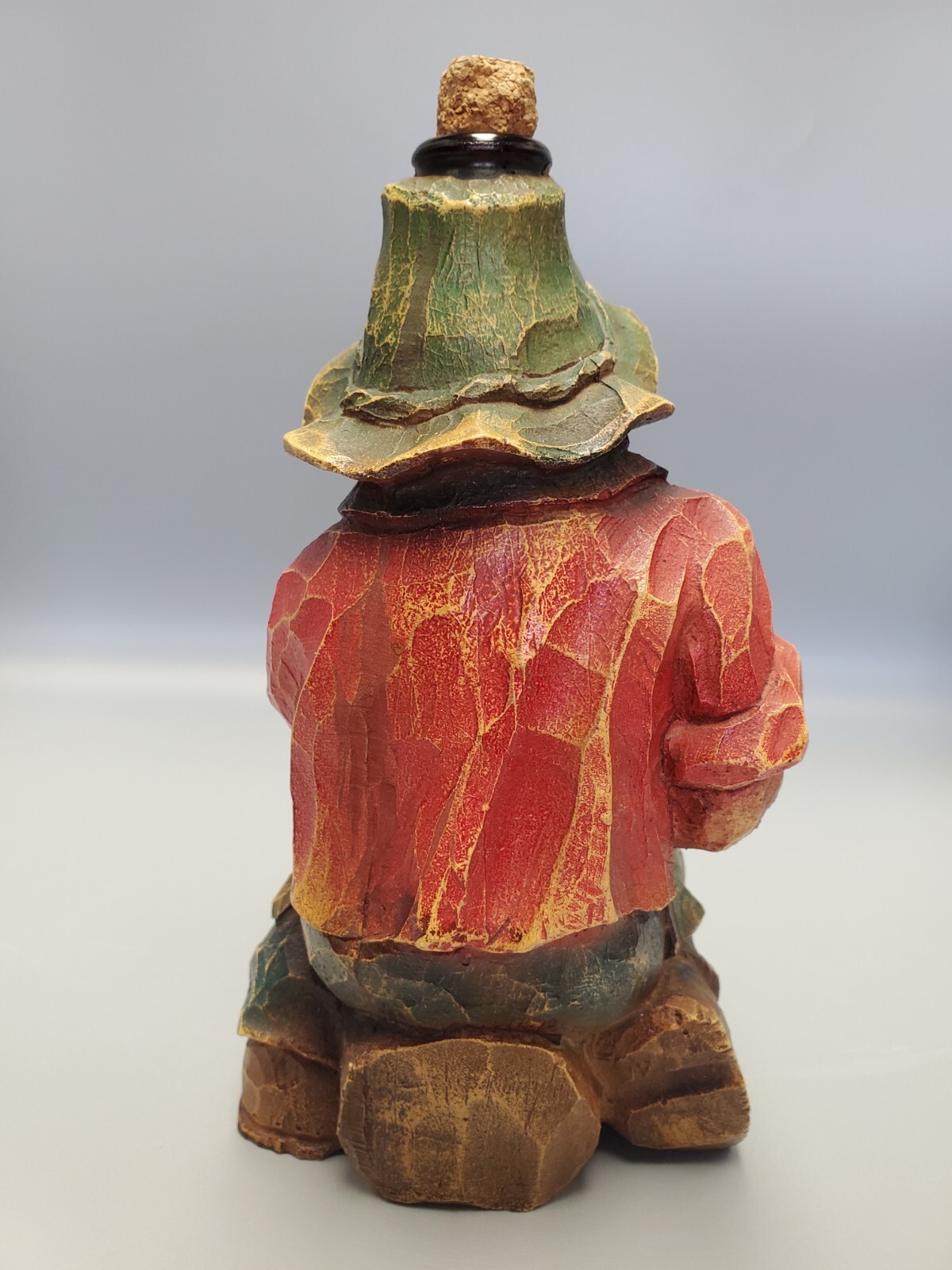 Rare Vtg 1960’s Whiskey Bottle Resin Old Man Wood Chopper w/ Axe Amber Wine Cork