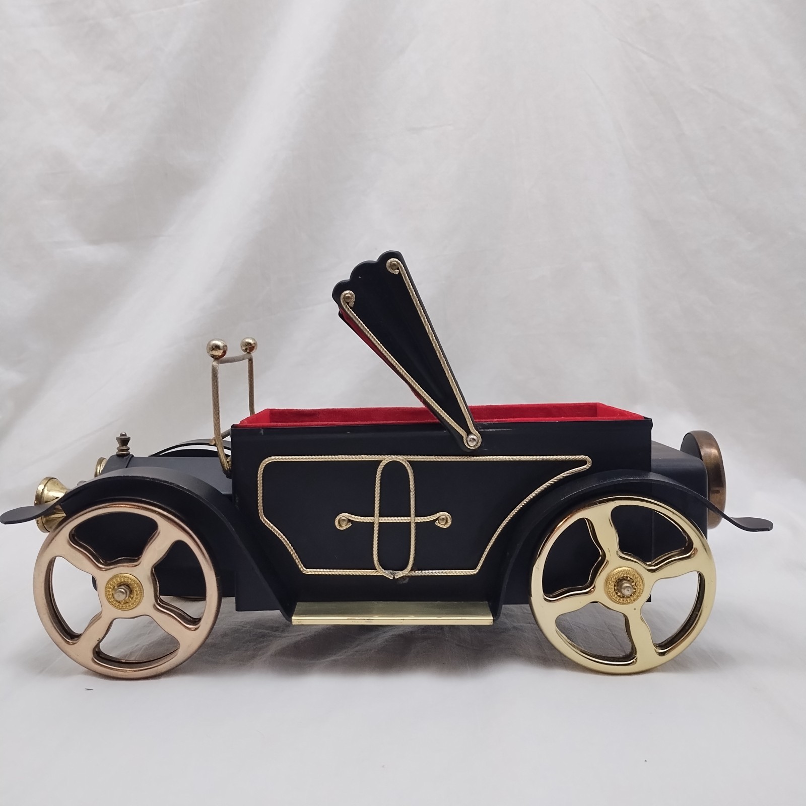 Liquor Bar Car Music Box Holds Bottle and Shot Glasses 1970’s Rare Vintage
