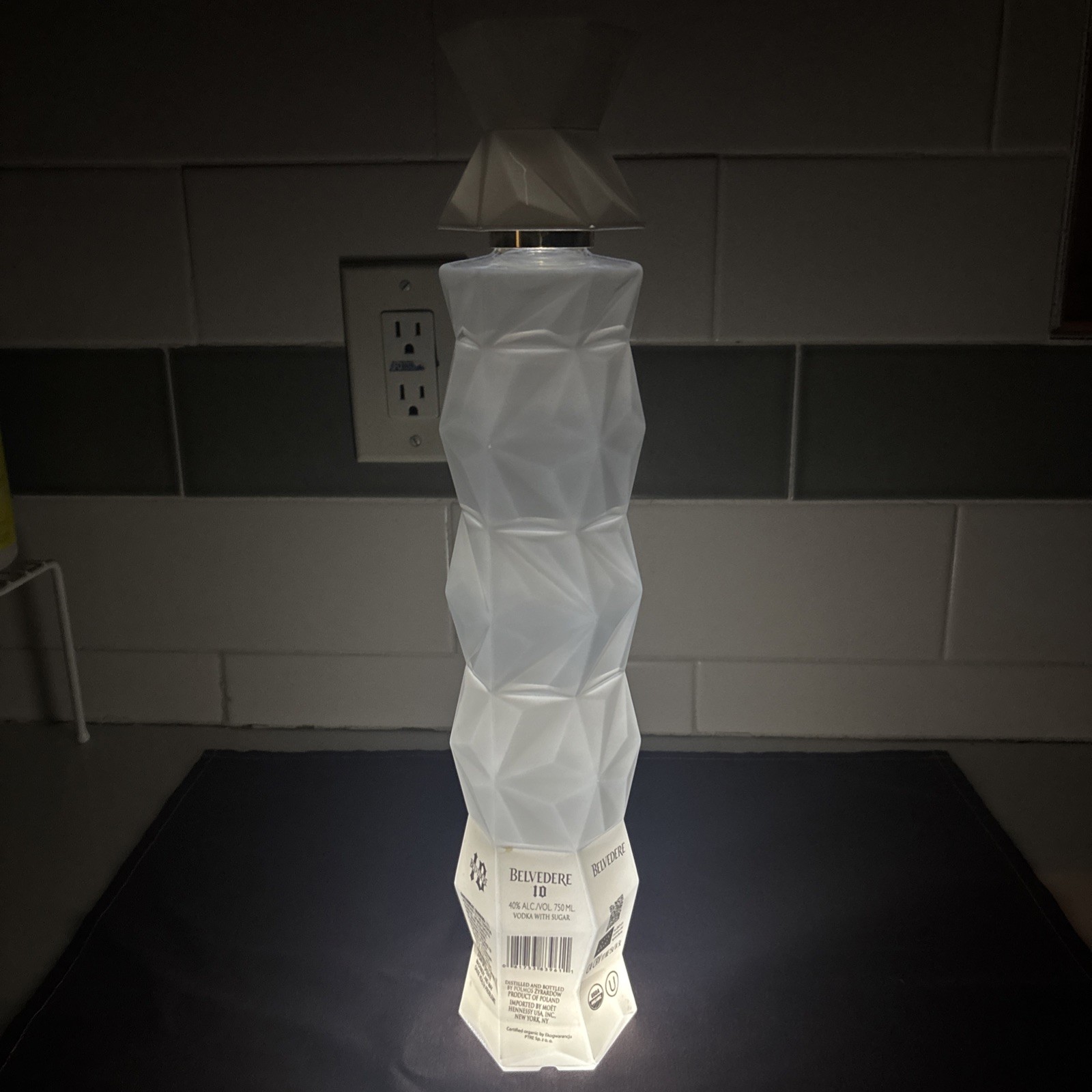 Belvedere 10 Vodka EMPTY BOTTLE 750mL White W Top 16 Inch Luminous LIGHTS UP