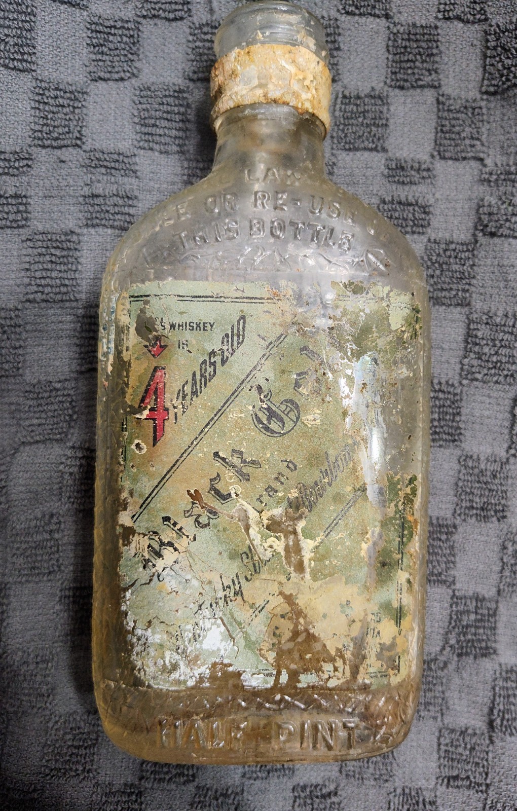 Vintage Black Gold Whiskey Flask Partial Label Remnants Circa 1940’s