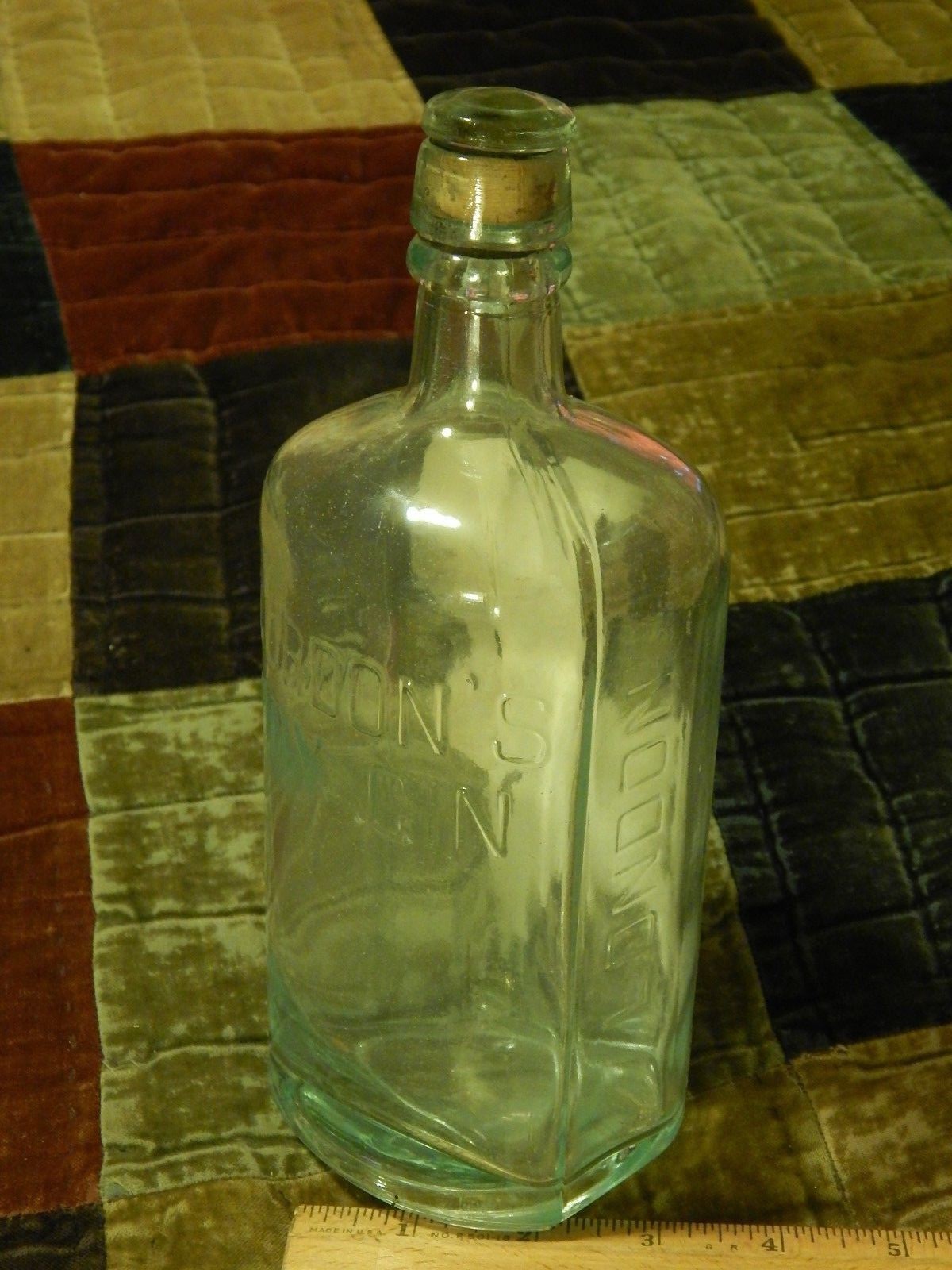 Gordon’s Dry Gin ~ London, England ~ GLASS BOTTLE DECANTER ~ Vtg UK PUB_TAVERN ~
