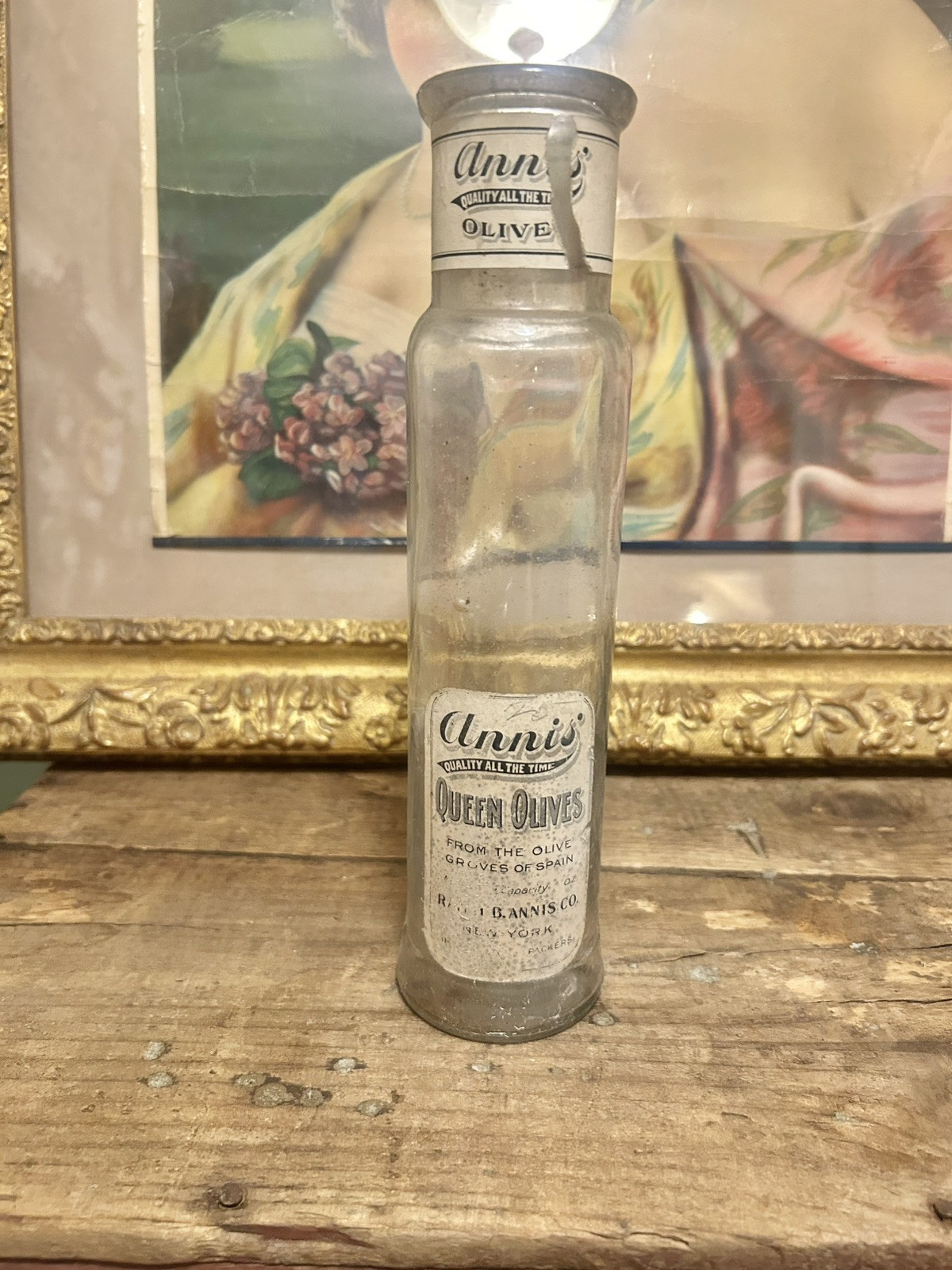 Anni’s Queen Olives Spain R. Bannis Paper Label Vintage Bottle New York.
