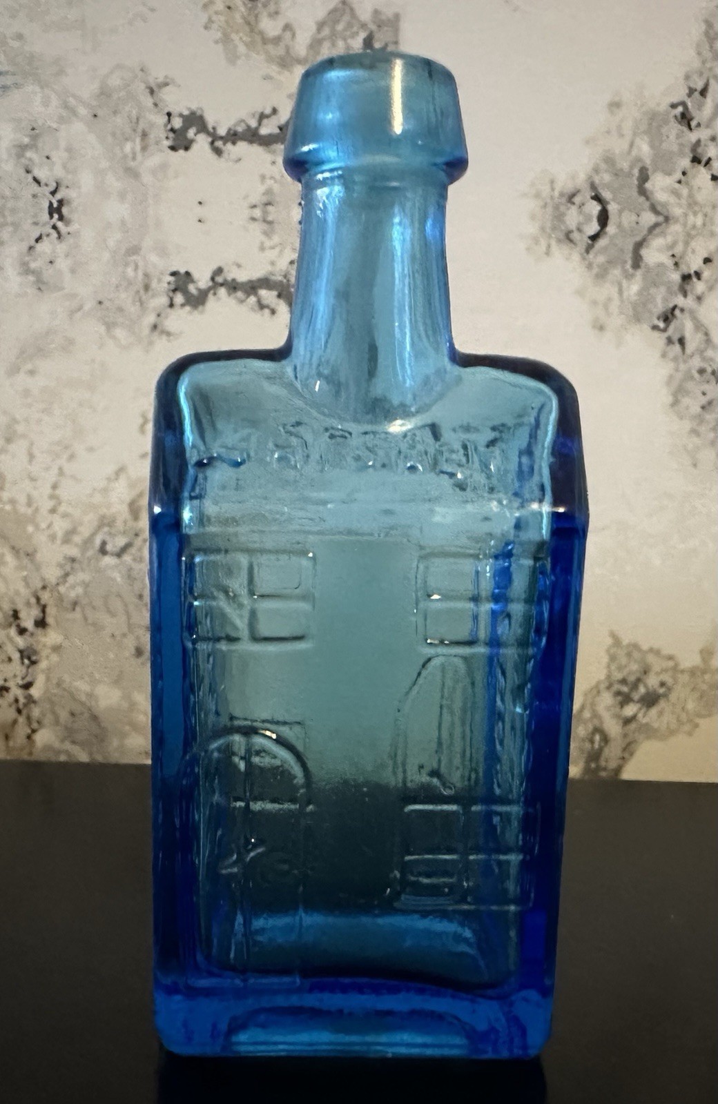 E.C. Booz’s Old cabin Whiskey Bottle Cobalt Blue 3.25’’ 1971