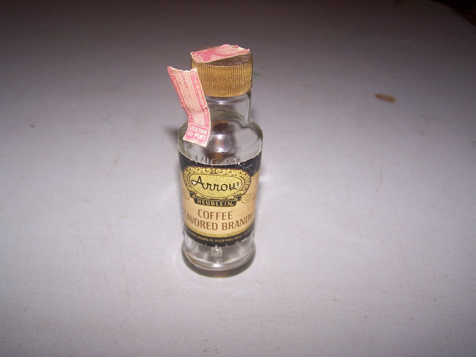 Vintage ARROW HEUBLEIN COFFEE FLAVORED BRANDY Miniature Bottle ALLEN PARK MI