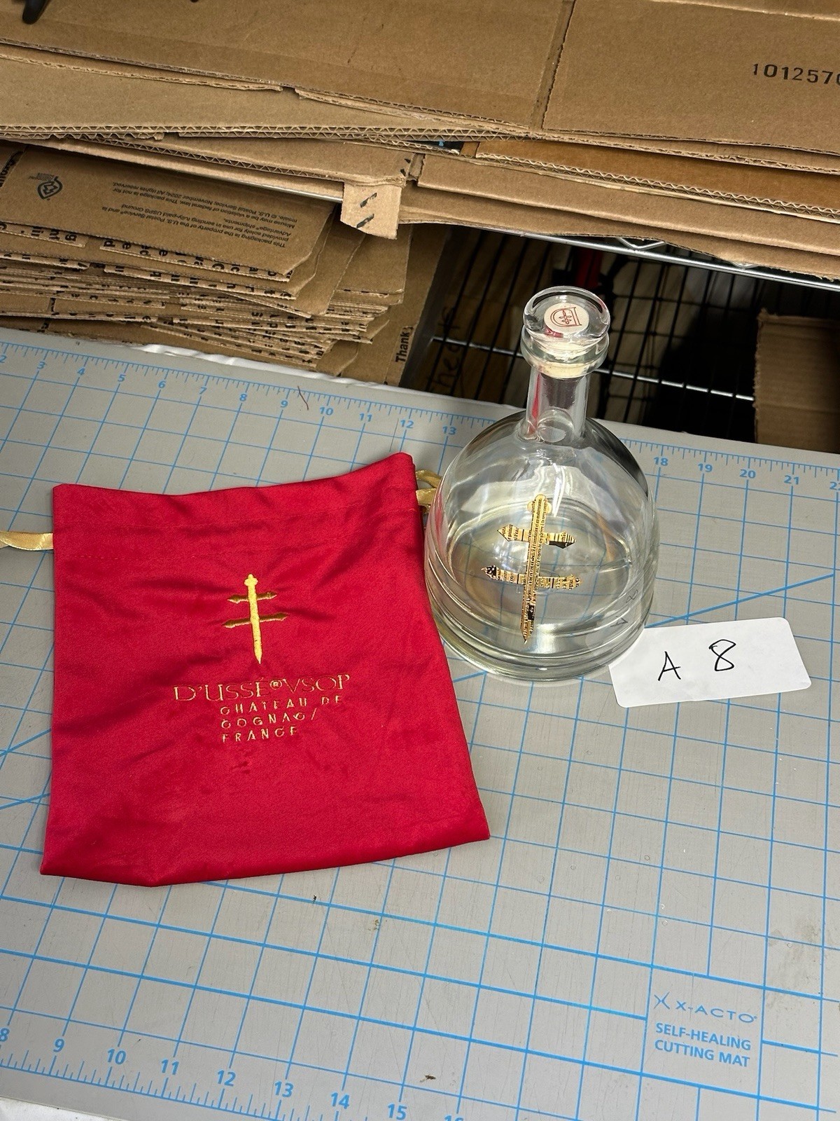D’USSÉ VSOP Cognac Glass Bottle Decanter w Velvet Bag