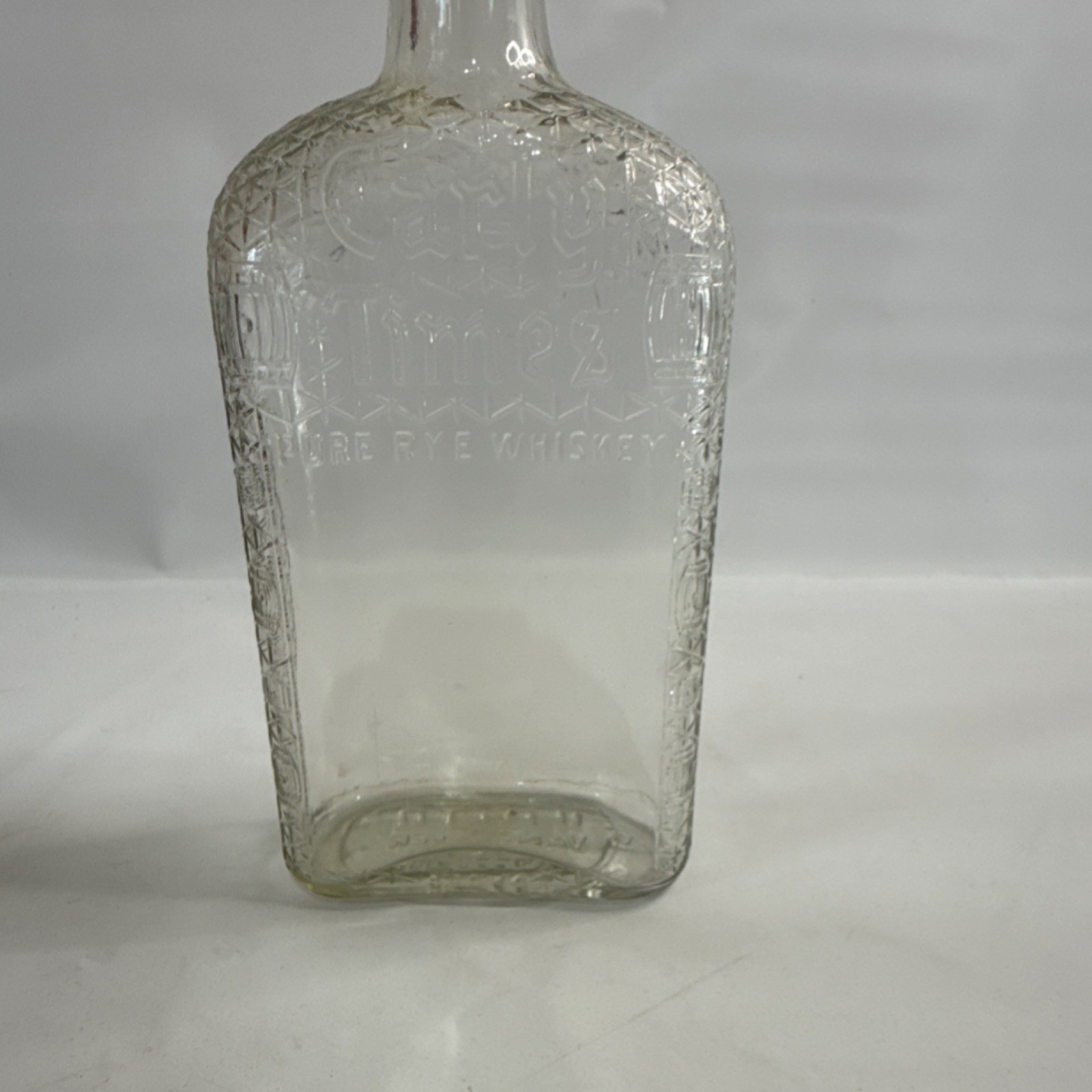 Early Times Pure Rye Whiskey Embossed Clear Glass Liquor Bottle VanBuren AR