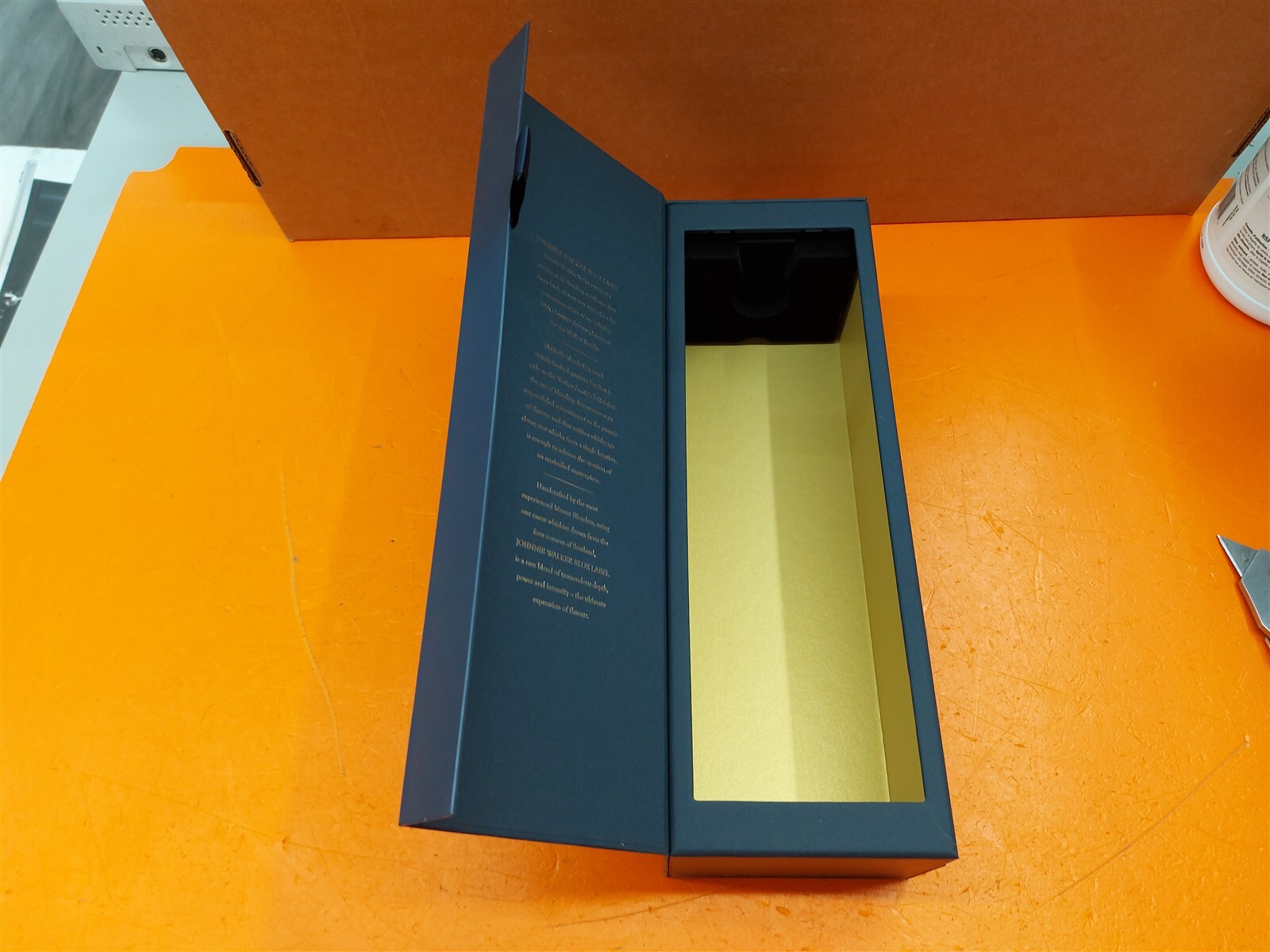⭐️⭐️⭐️⭐️⭐️*EMPTY Box* Johnnie Walker Blue Label Whisky 750ml Collectible Display