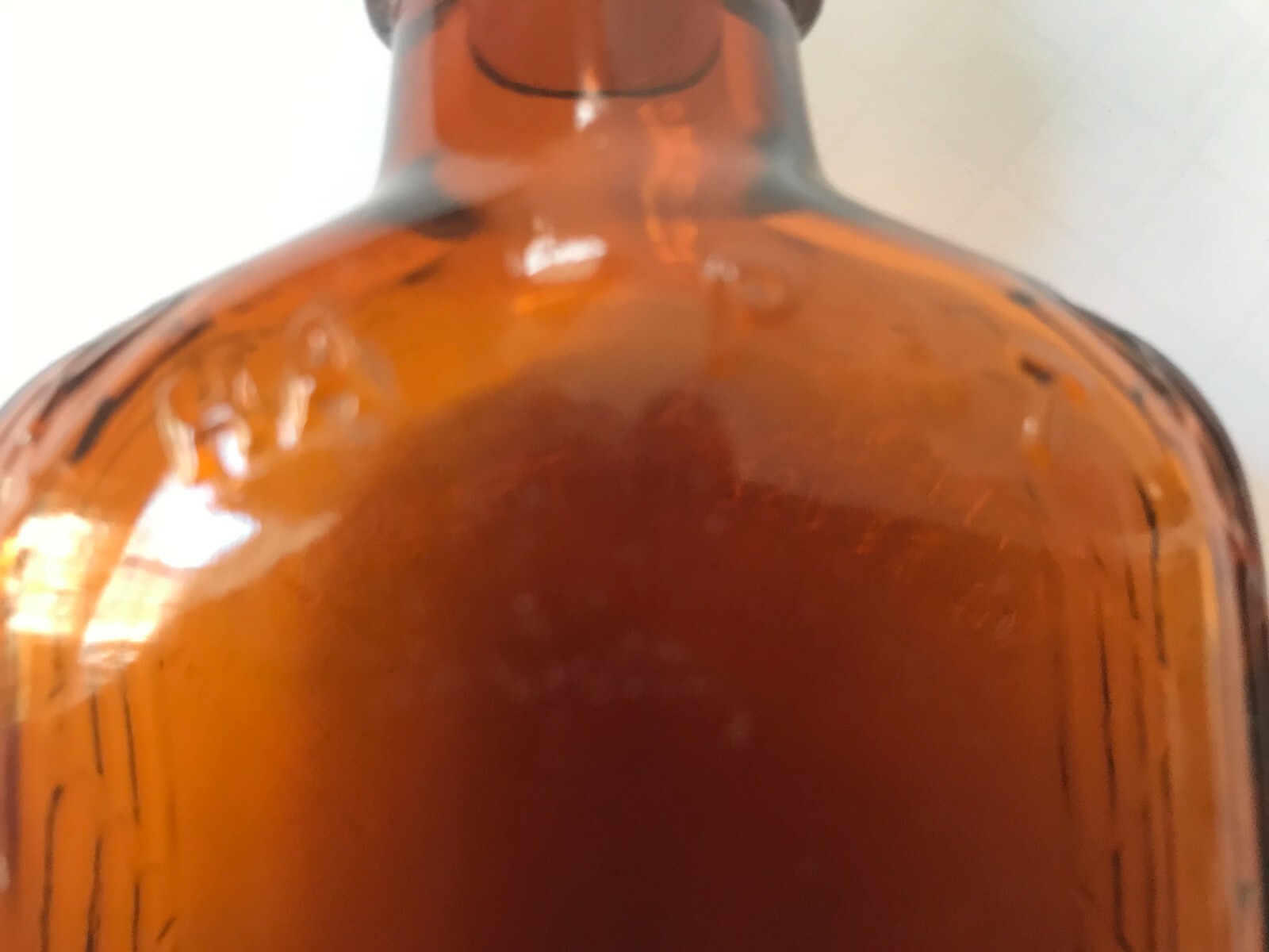 Half Pt. Whiskey or Prescription bottle-Obear-Nester Co. Made in E. St Louis IL