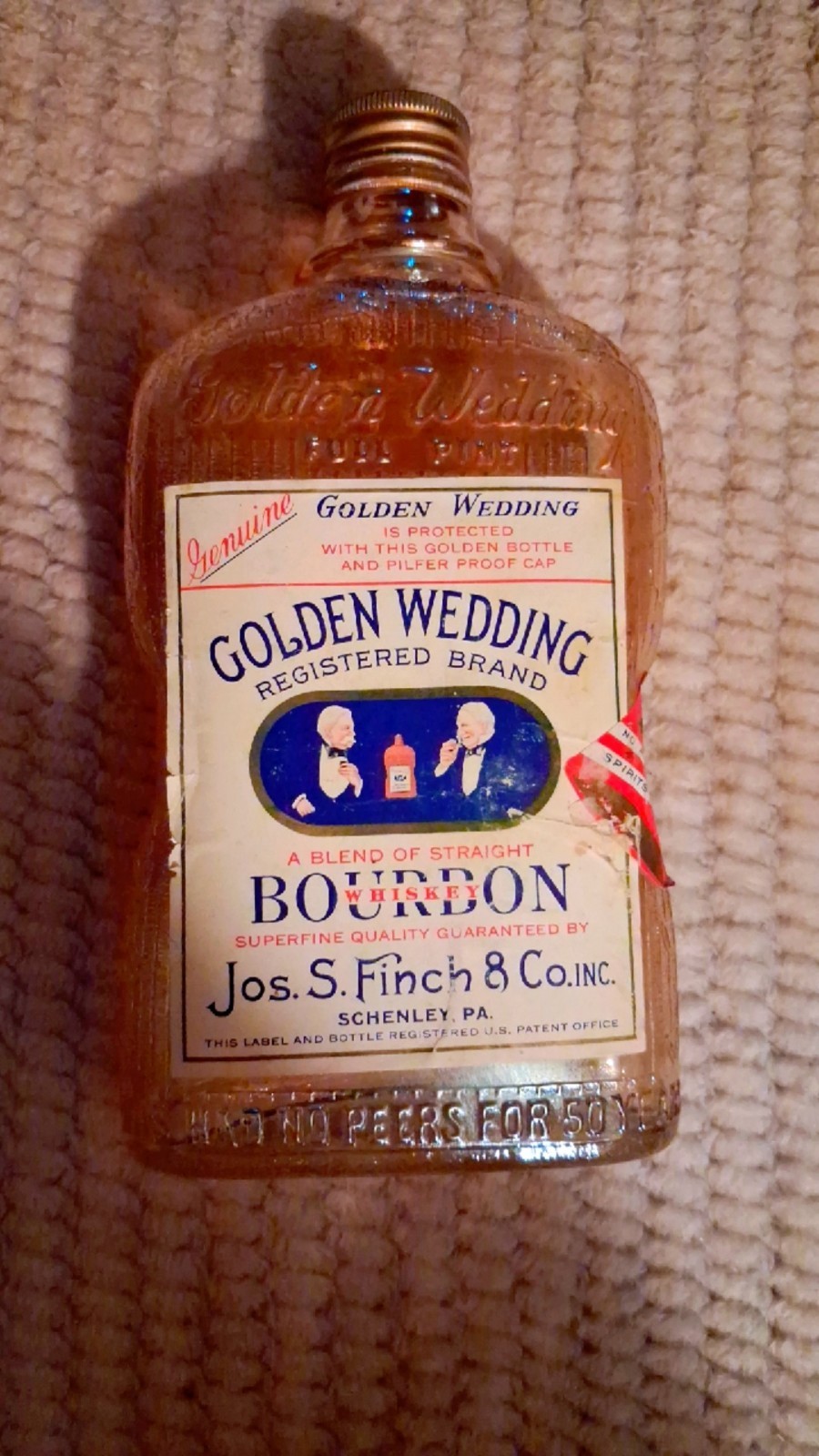 Golden Wedding Bourbon Whiskey One Pint Liquor Bottle Joseph S. Finch & Co.