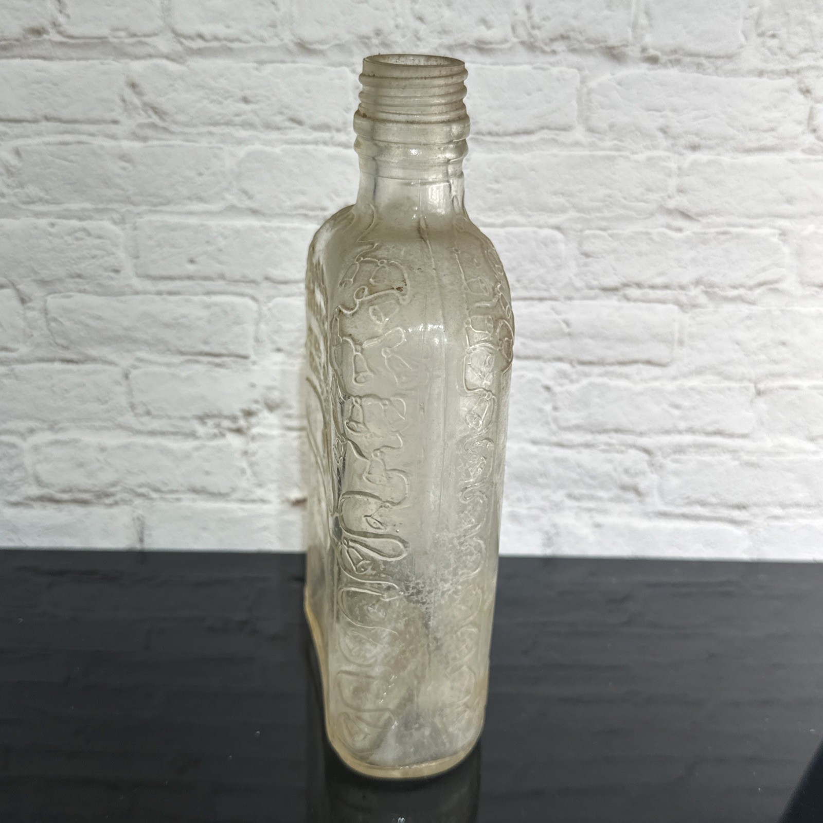 Golden Wedding Pure Rye Whiskey Pint Bottle Embossed Glass🔥🔥🔥