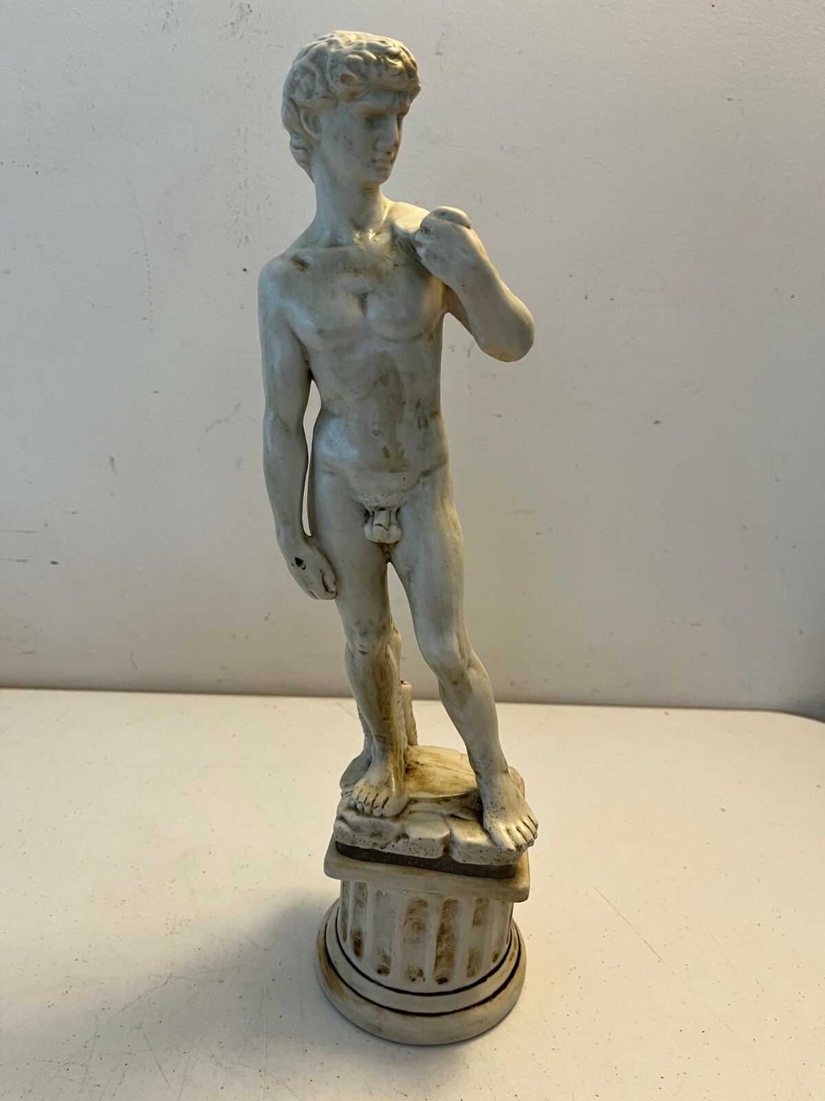 VINTAGE SICILIAN GOLD MICHELANGELO STATUE OF DAVID DECANTER 15″