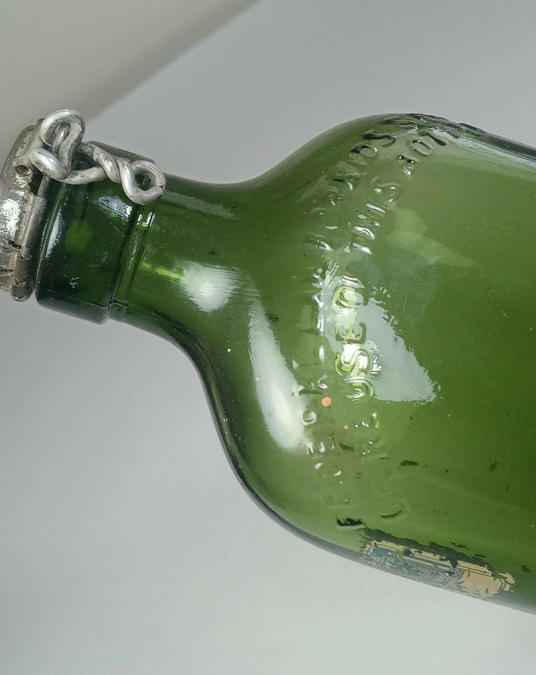 James Buchanan & Co Ltd Glascow Scotland Green Whiskey Bottle Vintage W Lid