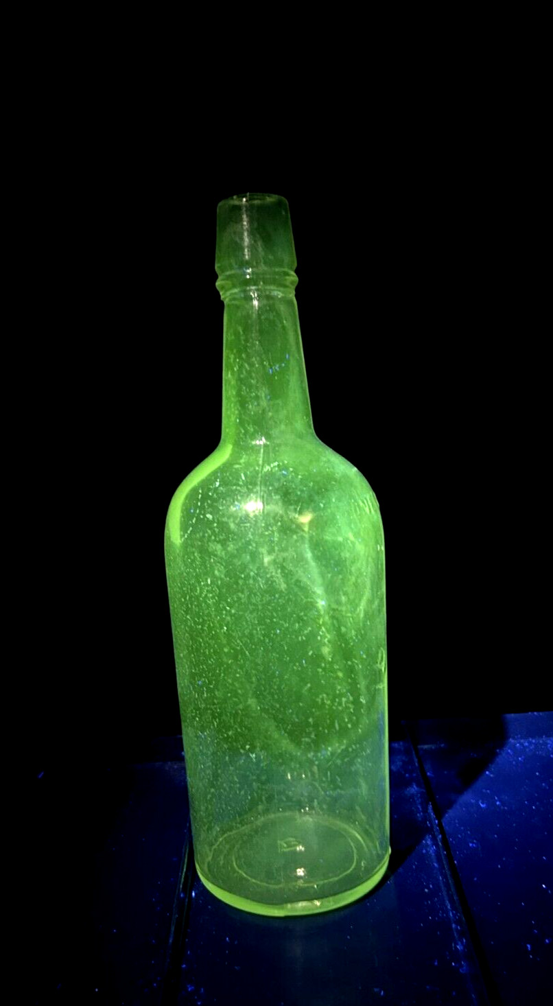 Vintage Lt Purple Wine Liquor Blob Glass Bottle, Has a Green Manganese Glo