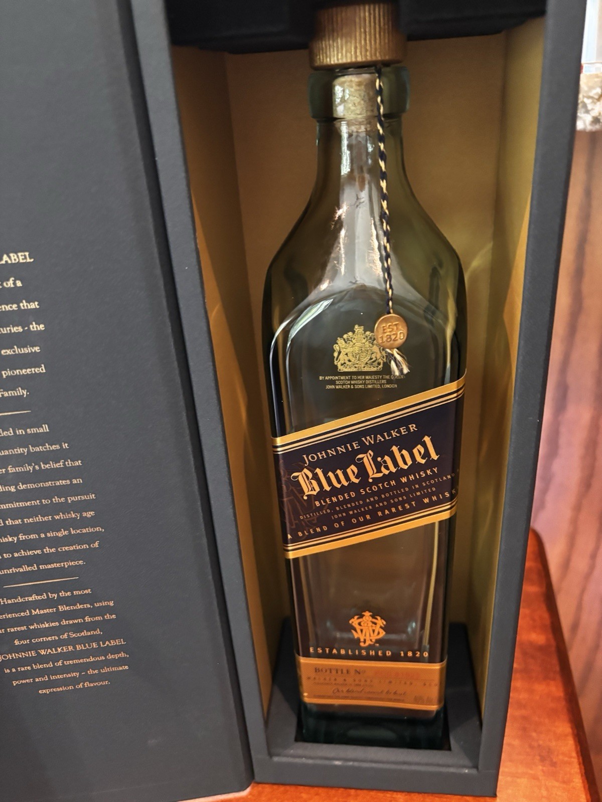 Johnnie Walker Blue Label 750ml Empty Bottle and Box Decanter Display