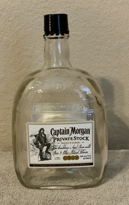 CAPTAIN MORGAN SPICED RUM Liquor Bottle 1.75ml ~empty~ Excellent Condition