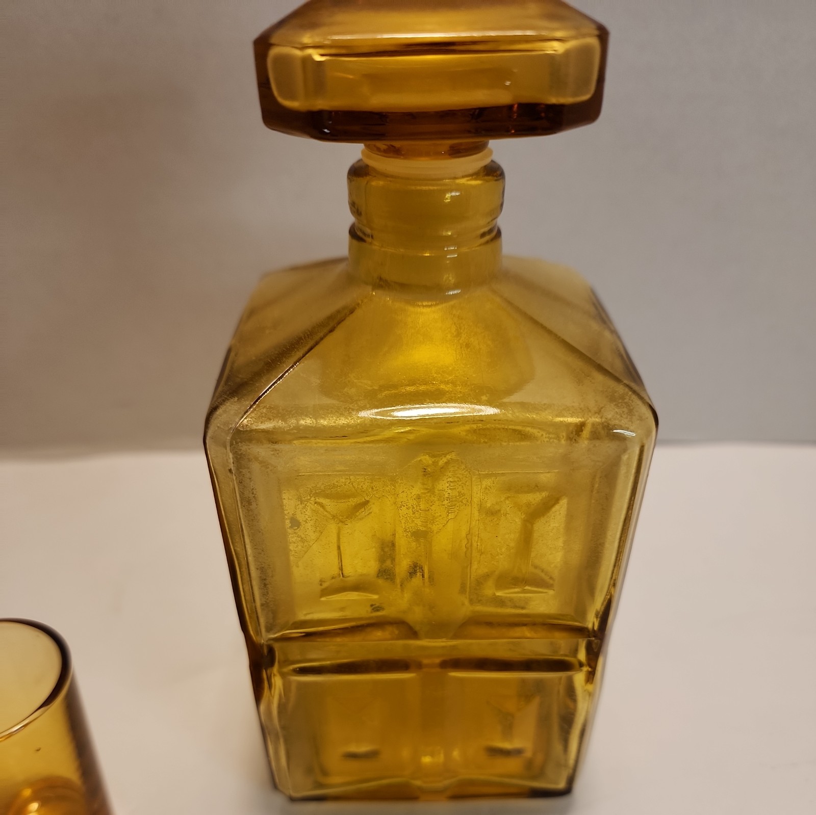 Rare Vintage Nikka Whiskey Armor Decanter Barset