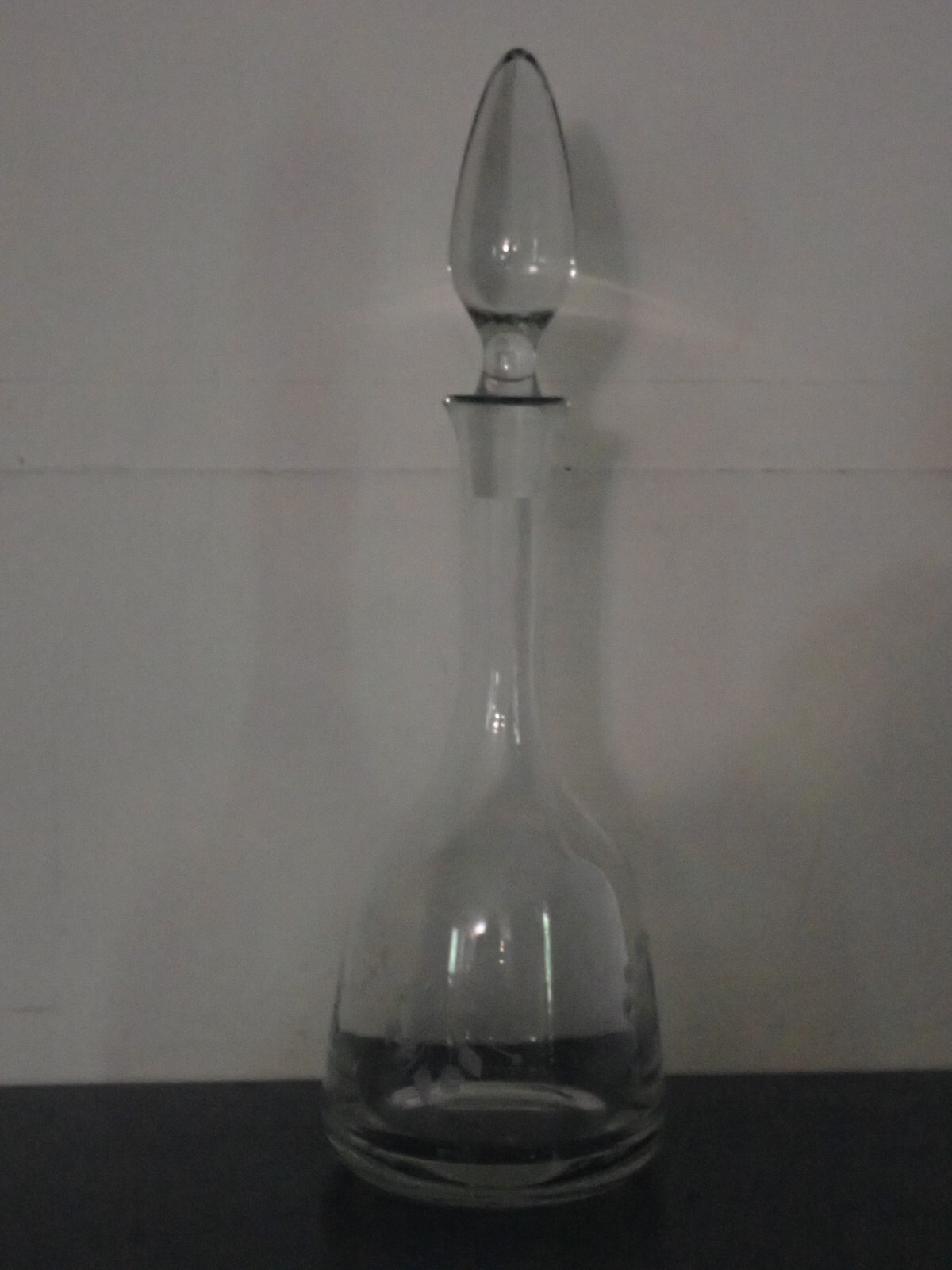Vintage Antique Etched Clear Glass Wine Decanter Flower Leaf Detail 16″ tall