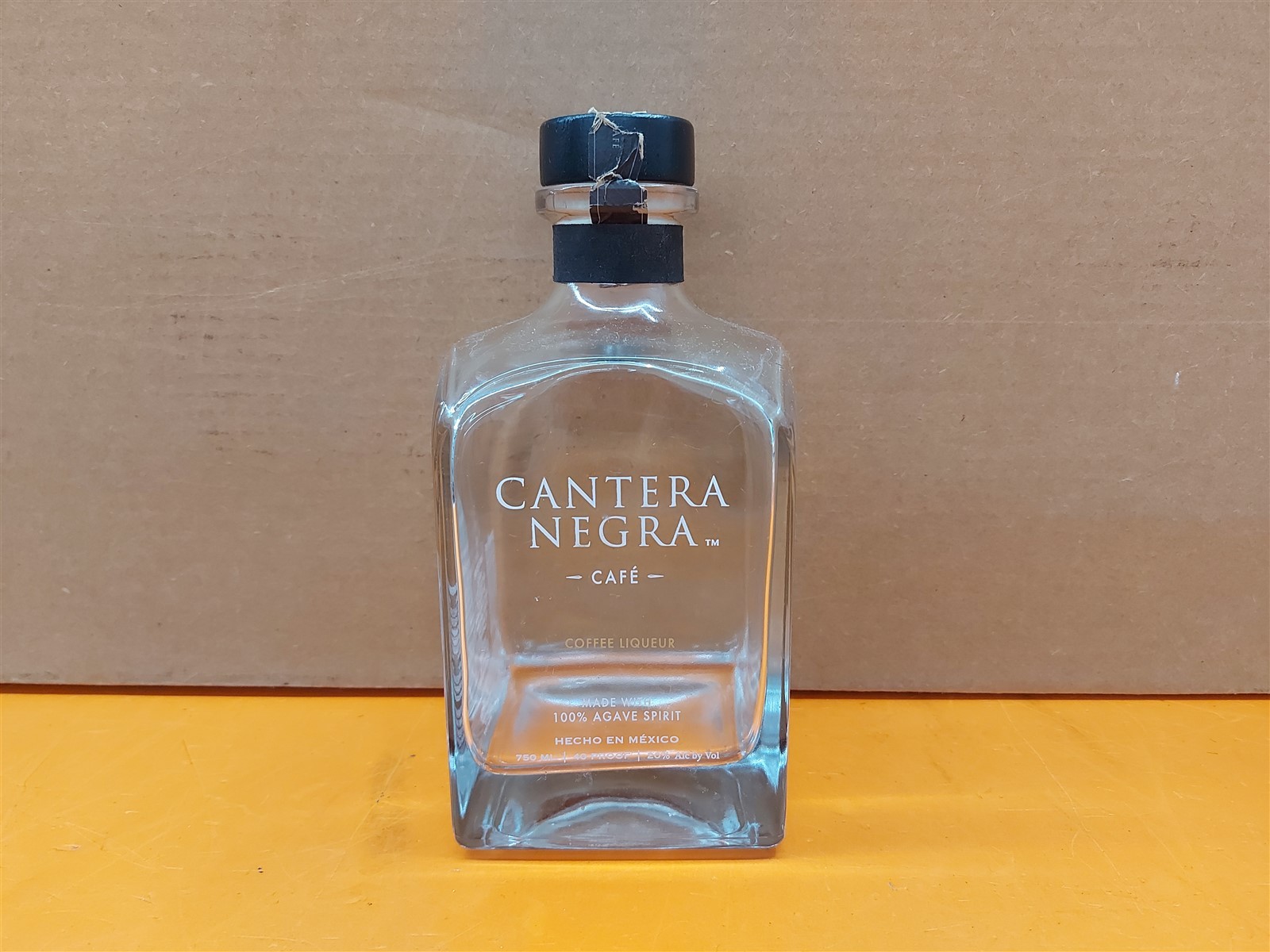 ⭐️⭐️⭐️⭐️⭐️ EMPTY 750mL Cantera Negra Cafe Clear Square Heavy Glass Craft Bottle