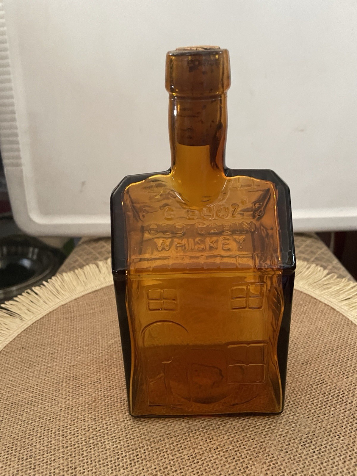 VINTAGE AMBER GLASS E. C. Booz’s Old Cabin Whiskey Bottle 1840 Philadelphia