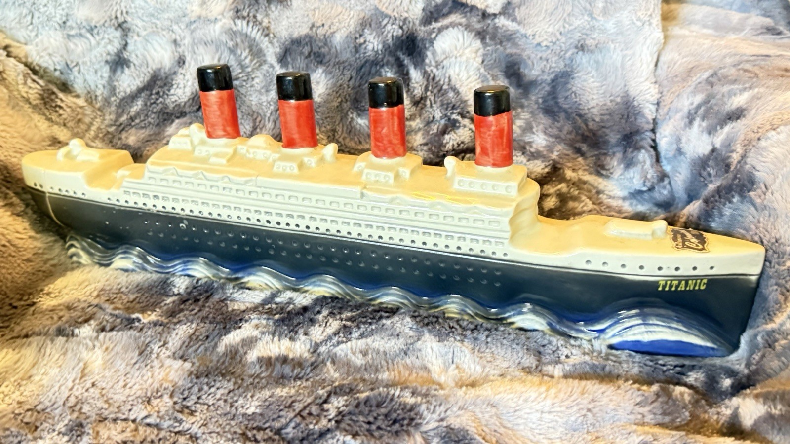 Colonial China RMS Titanic Liquor Bottle Paul Lux 1970 Multi-Color 4/5 Quart