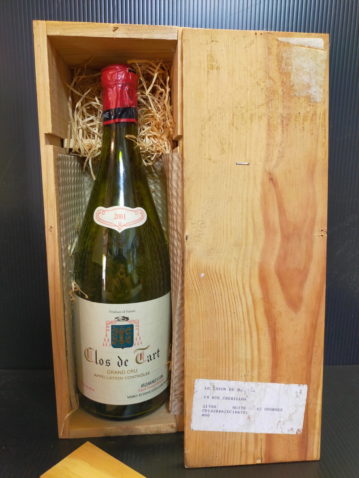 Clos De Tart Grand Cru 2001 Magnum 1.5L Size (empty) Glass Bottle Box Capsule
